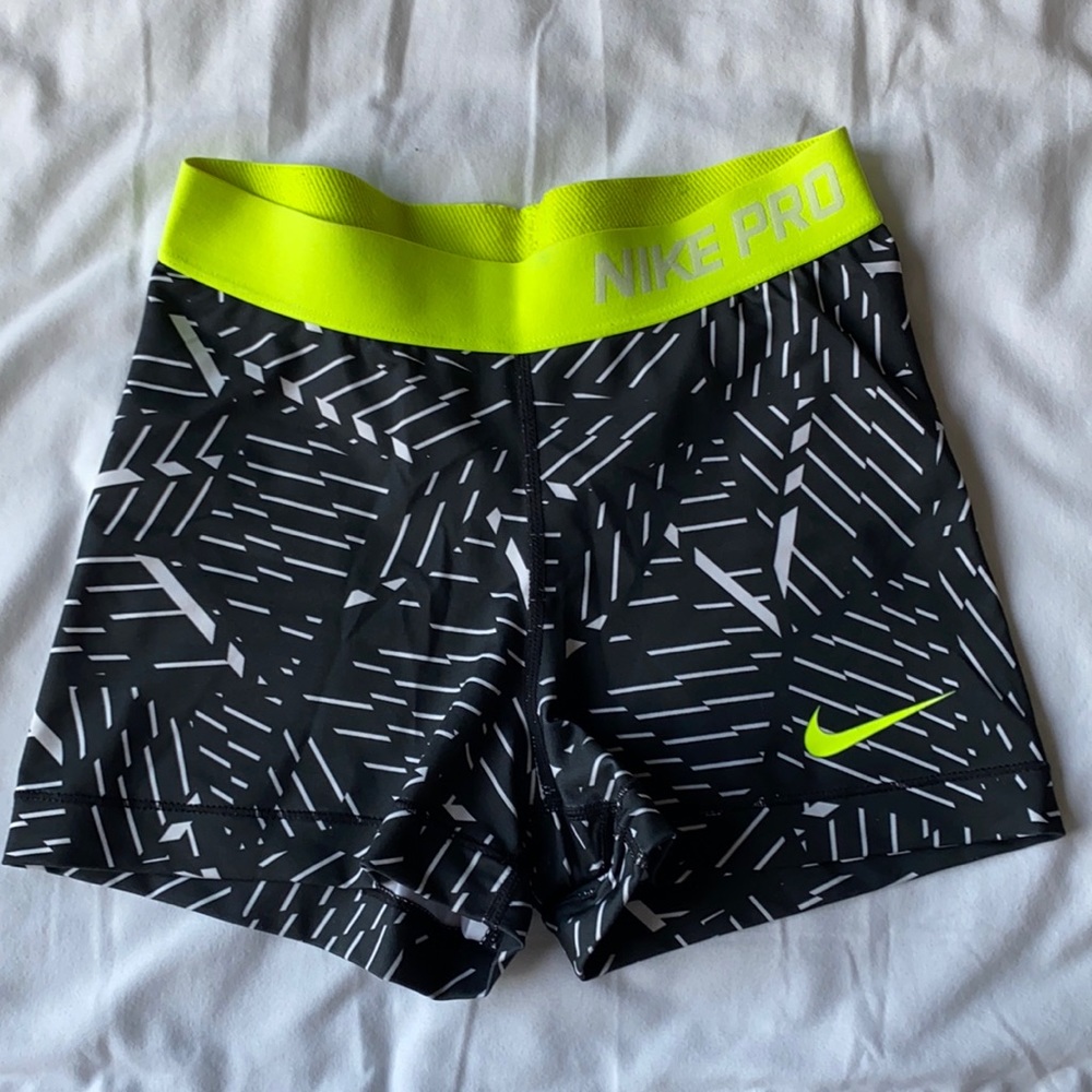Black and White /Neon Yellow Nike Pro’s Size Small
